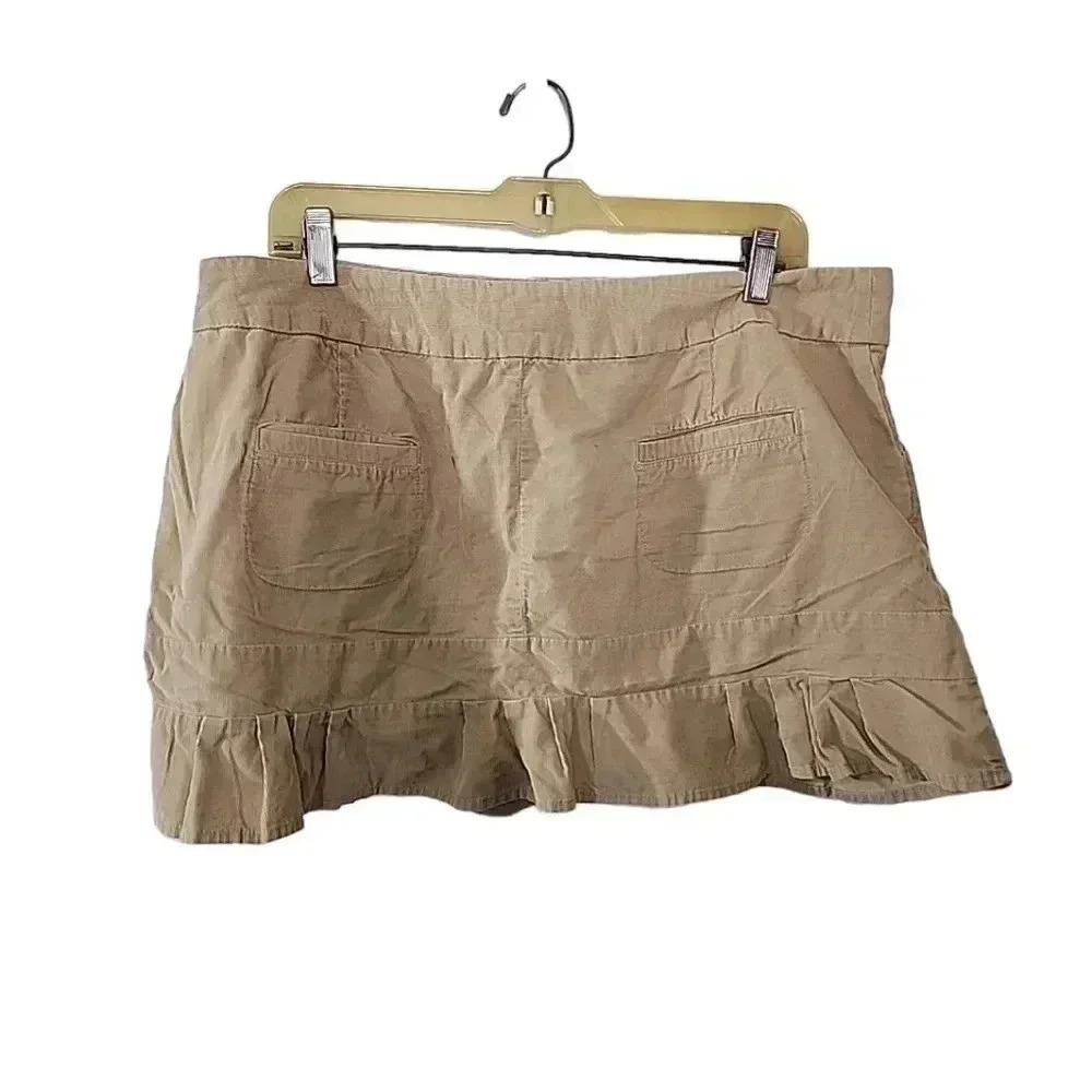 Mossimo Corduroy Mini skirt. Size 17 - Picture 3 of 6